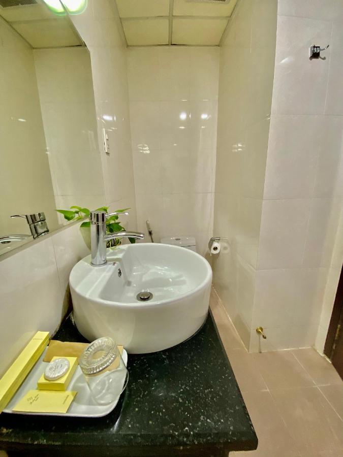 Reddoorz Ruby Star Hotel Truong Dinh Ho Chi Minh City Exterior photo